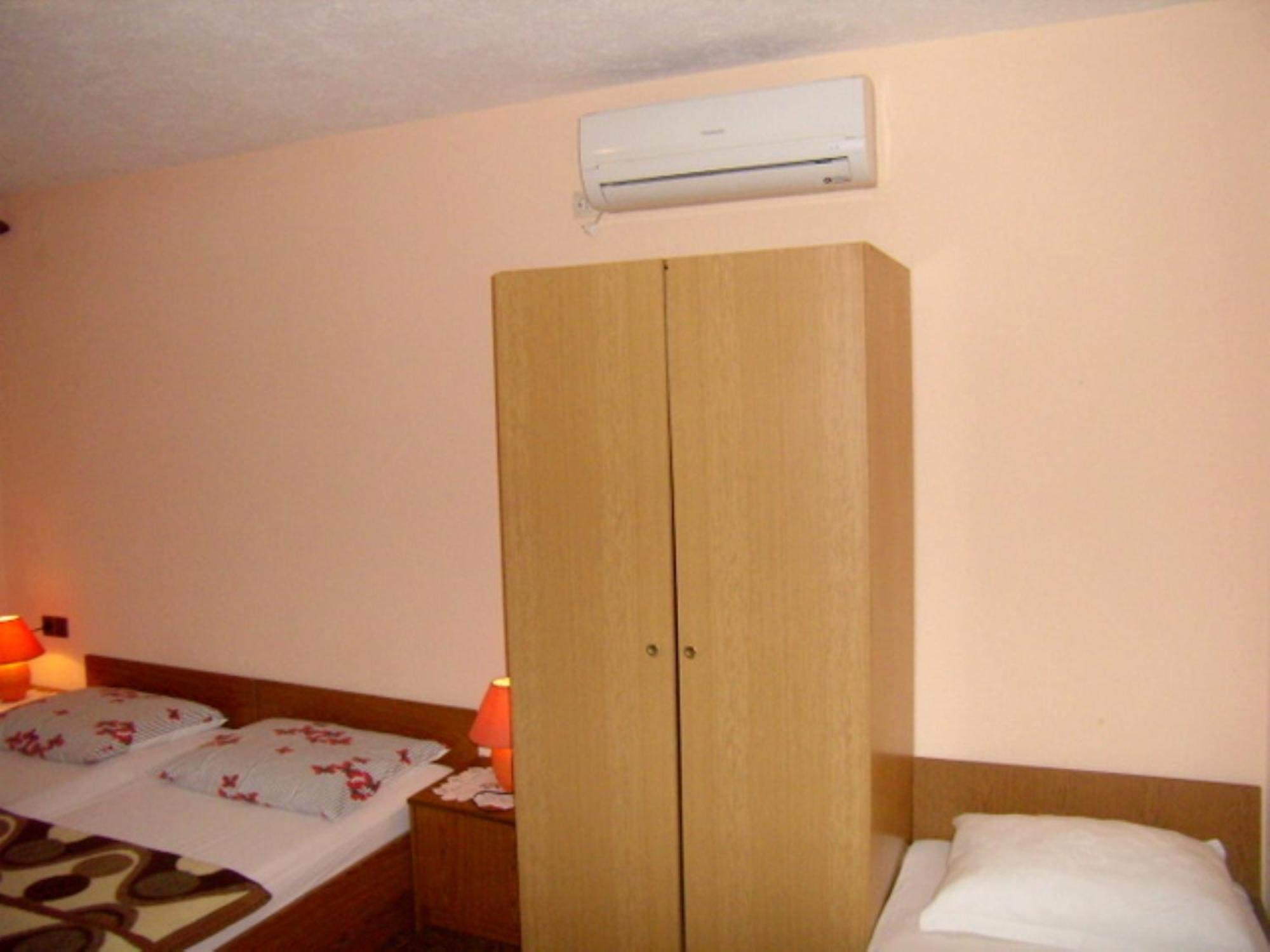 Apartmani Crikvenica 31062 - Vitomir Camera foto